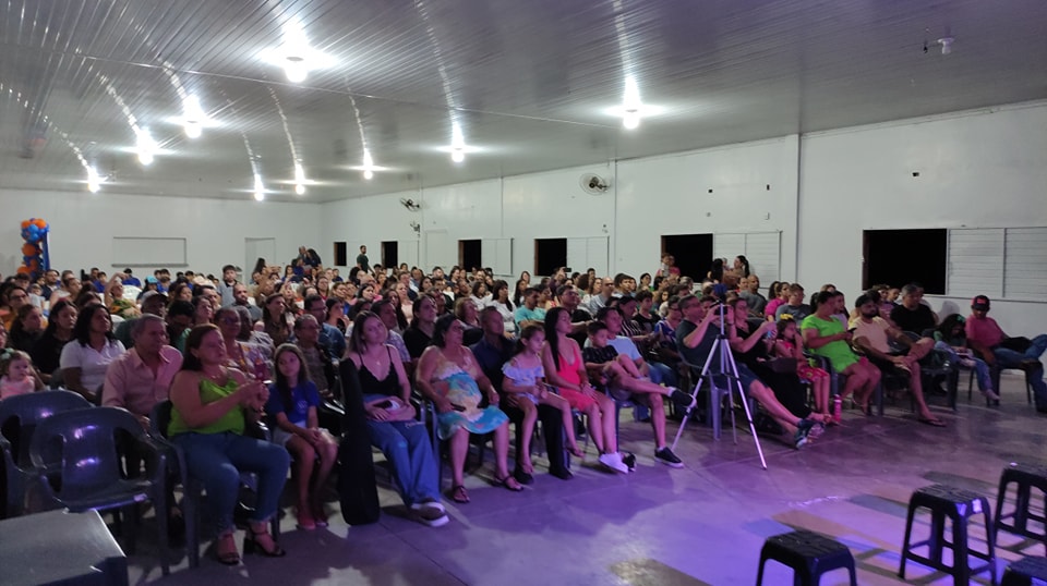 Apresentações dos alunos da Escola de Música NovArte