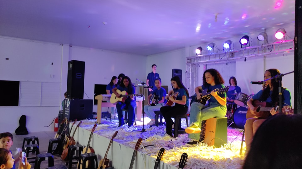 Apresentações dos alunos da Escola de Música NovArte