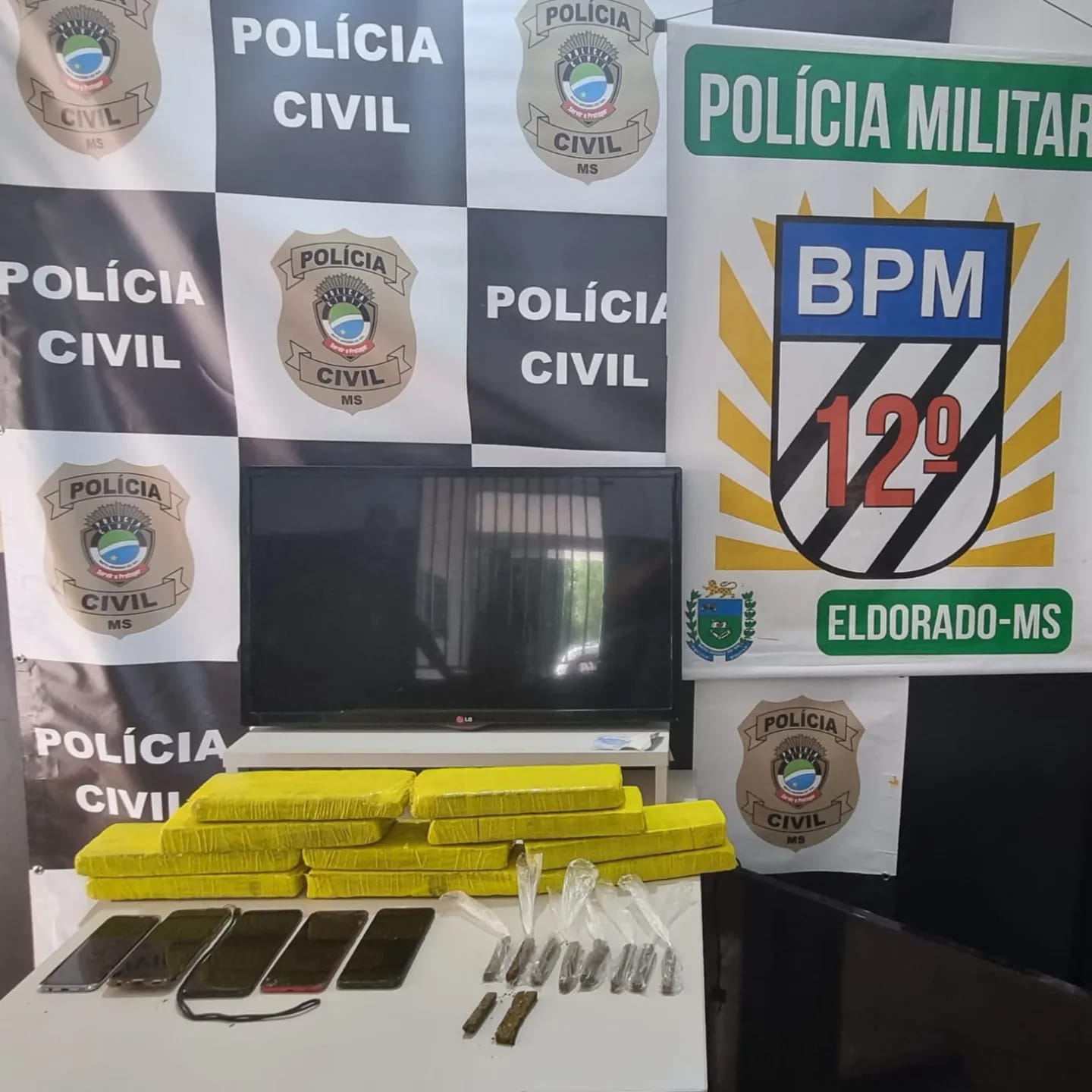 Cope apreende armas, munições e documentos falsos no Pilarzinho