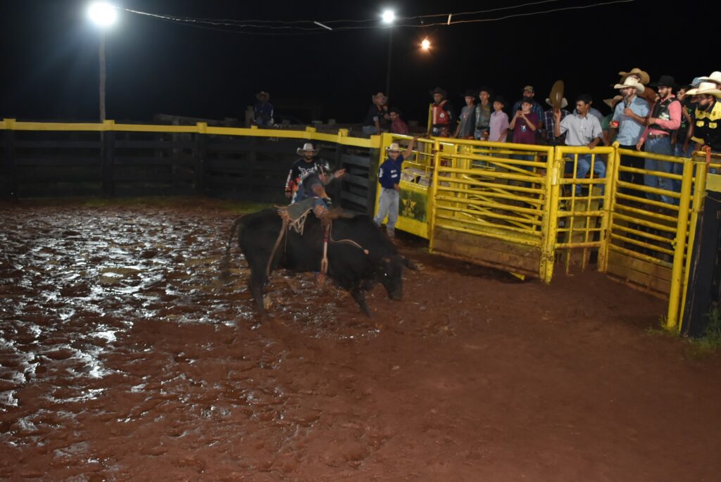 3º Rodeio dos Amigos - 1ª noite