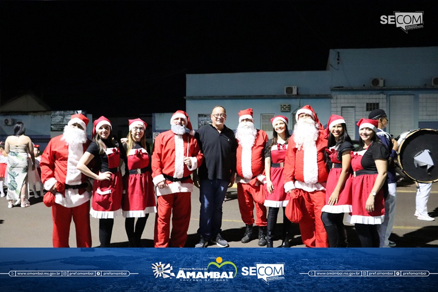 Espetáculo de cores, luzes e música marcaram a abertura do Natal de Luzes 2023 em Amambai