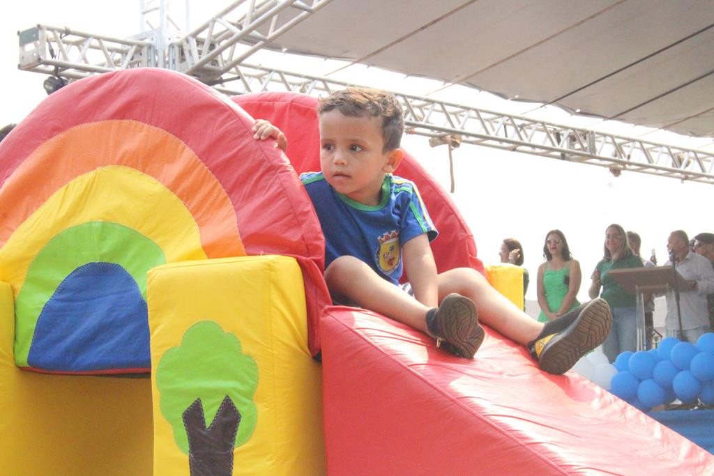 Desfile Cívico do 36º aniversário de Paranhos