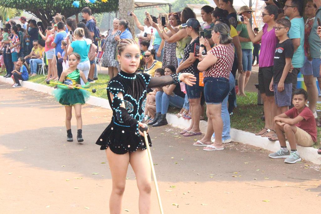 Desfile Cívico do 36º aniversário de Paranhos