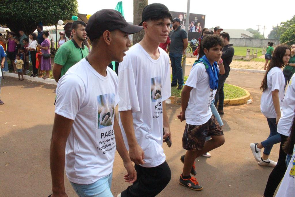 Desfile Cívico do 36º aniversário de Paranhos