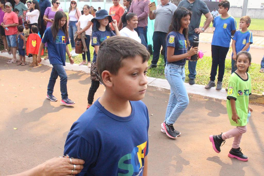 Desfile Cívico do 36º aniversário de Paranhos