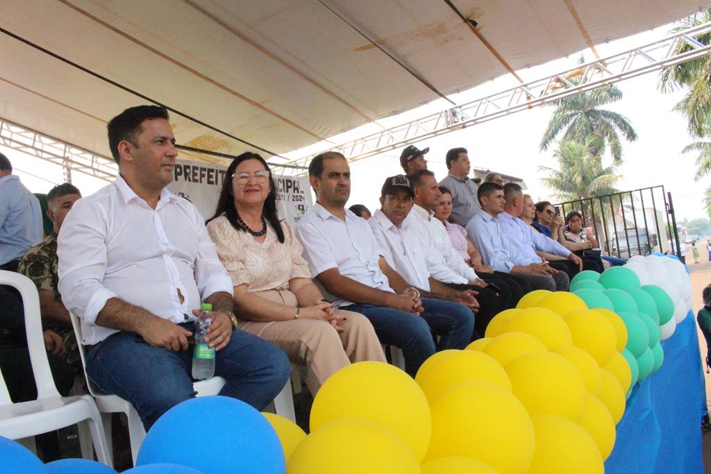 Desfile Cívico do 36º aniversário de Paranhos