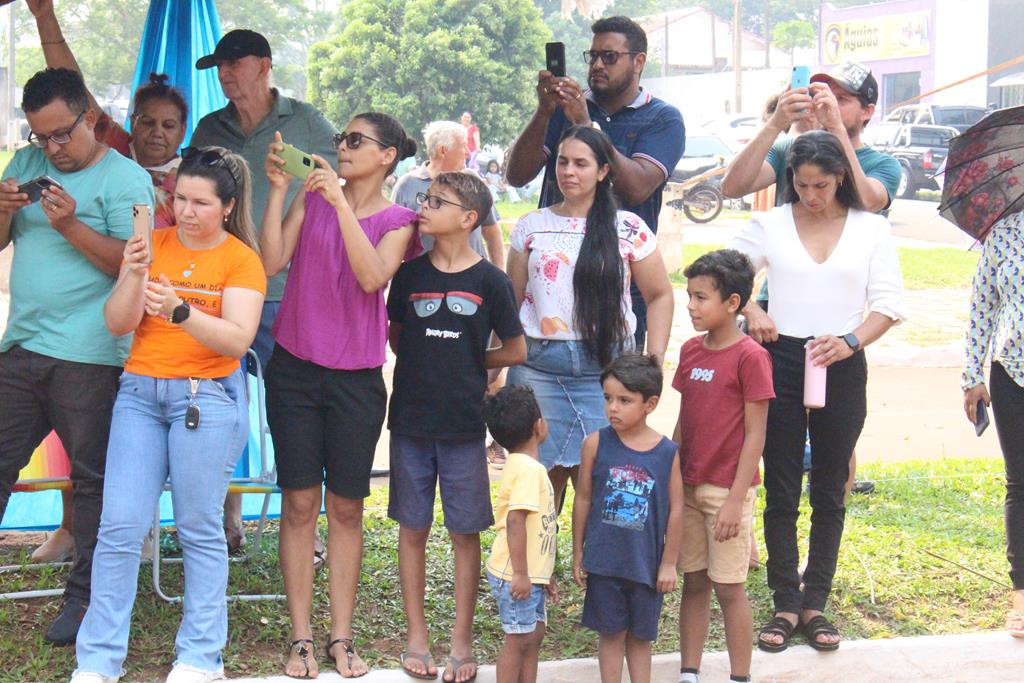 Desfile Cívico do 36º aniversário de Paranhos