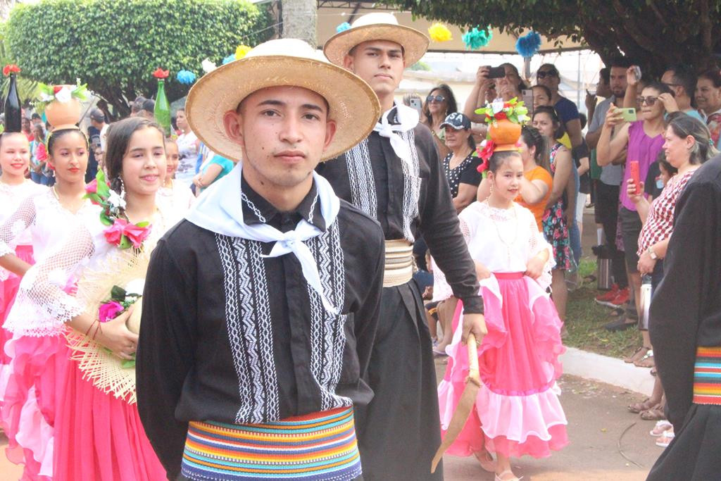 Desfile Cívico do 36º aniversário de Paranhos