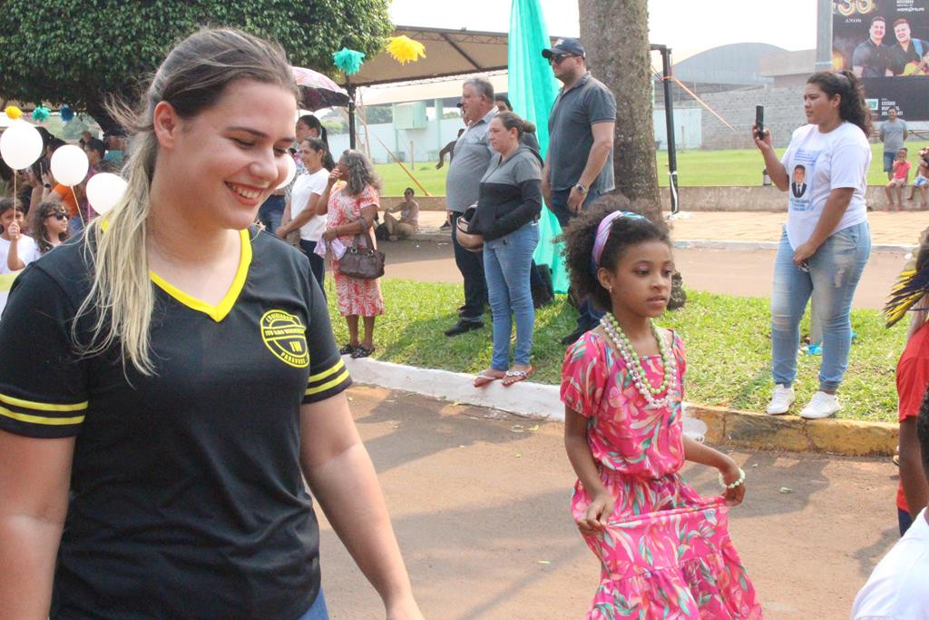 Desfile Cívico do 36º aniversário de Paranhos