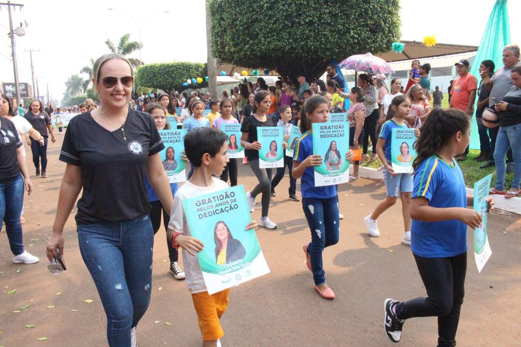 Desfile Cívico do 36º aniversário de Paranhos