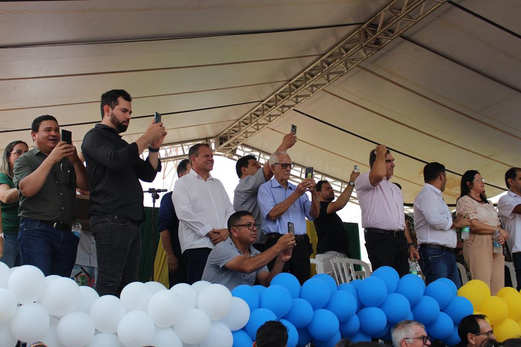 Desfile Cívico do 36º aniversário de Paranhos