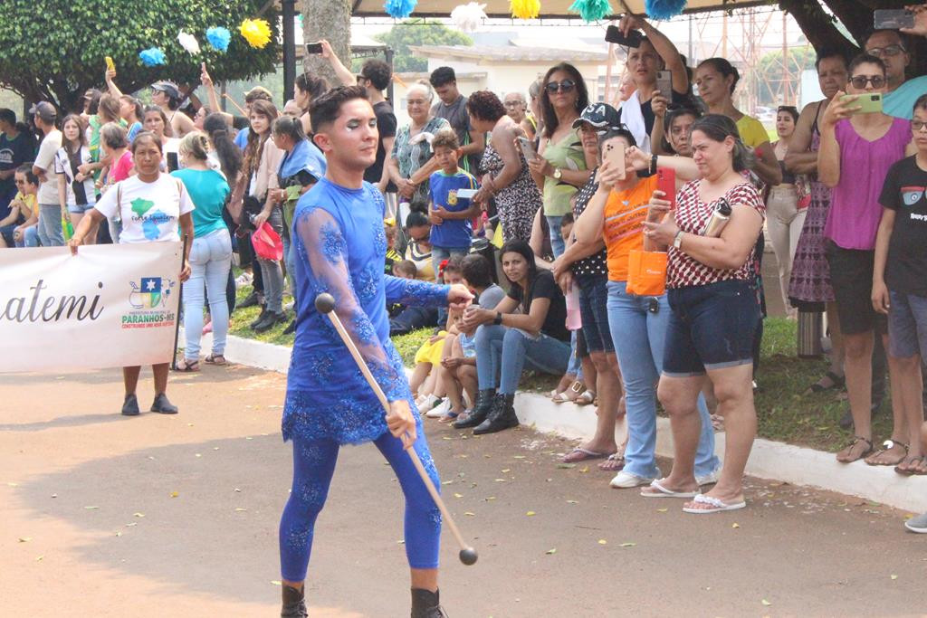 Desfile Cívico do 36º aniversário de Paranhos