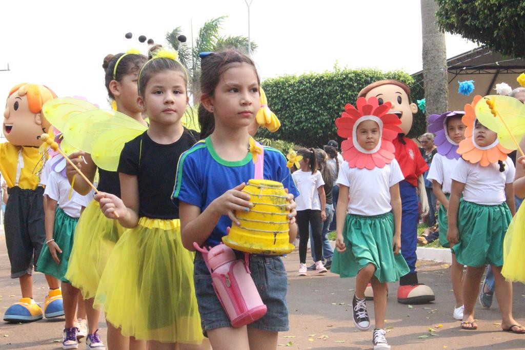 Desfile Cívico do 36º aniversário de Paranhos