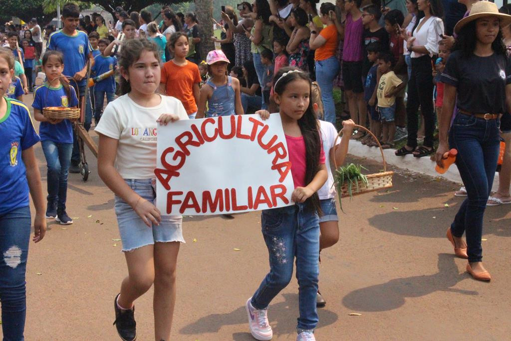 Desfile Cívico do 36º aniversário de Paranhos