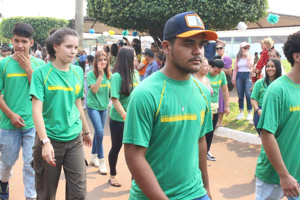 Desfile Cívico do 36º aniversário de Paranhos