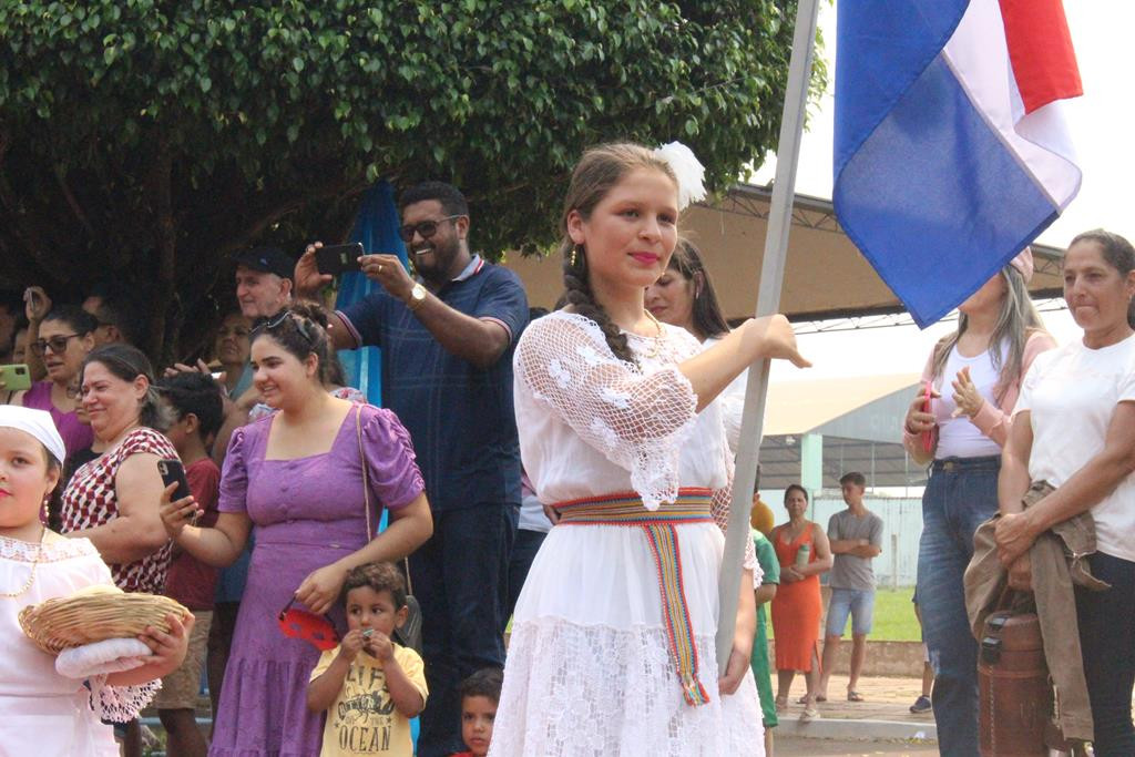 Desfile Cívico do 36º aniversário de Paranhos