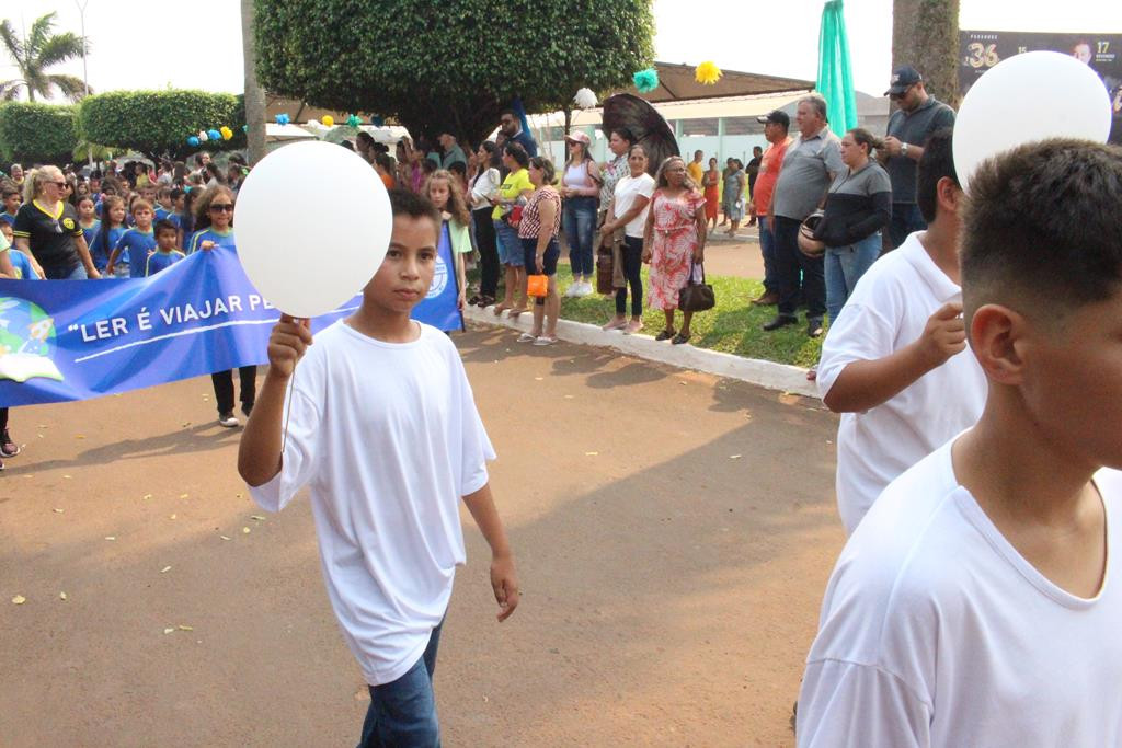 Desfile Cívico do 36º aniversário de Paranhos