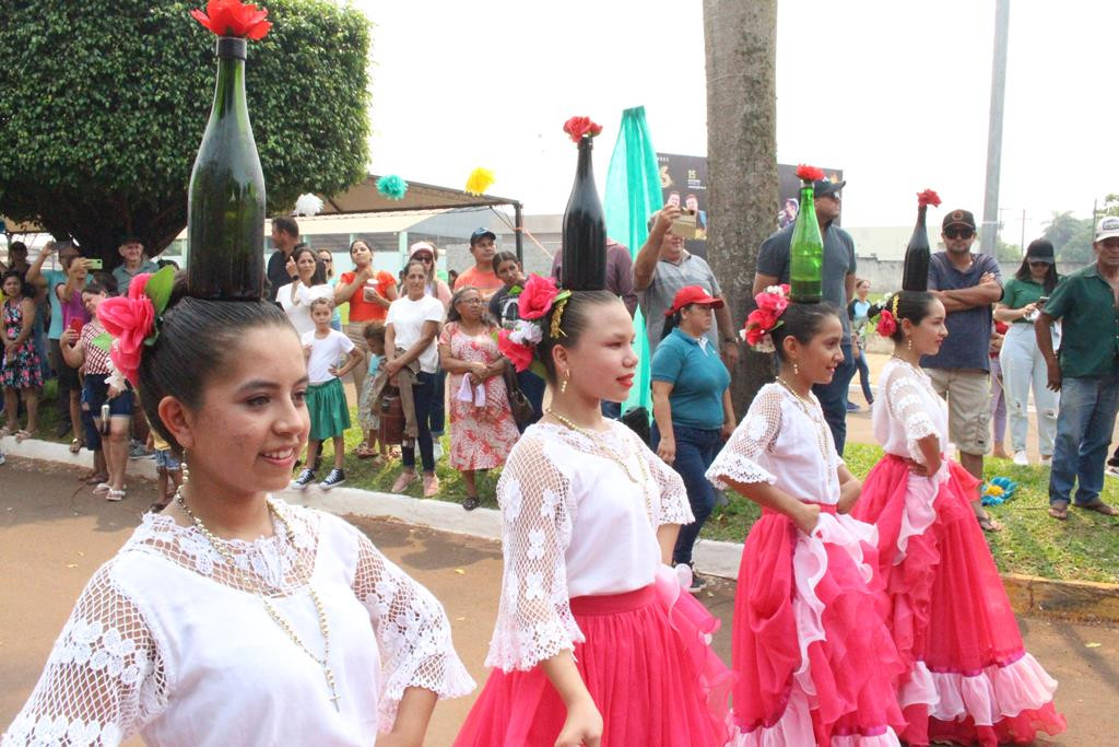 Desfile Cívico do 36º aniversário de Paranhos