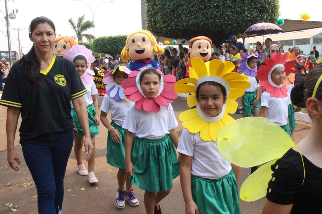 Desfile Cívico do 36º aniversário de Paranhos