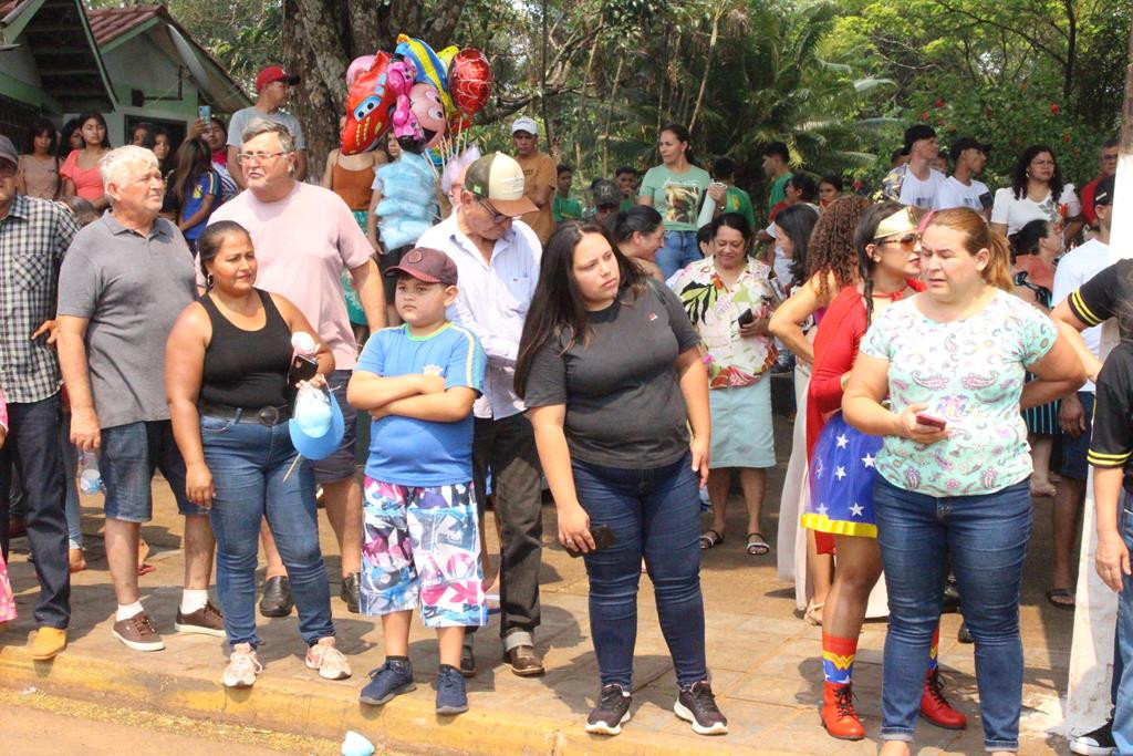 Desfile Cívico do 36º aniversário de Paranhos