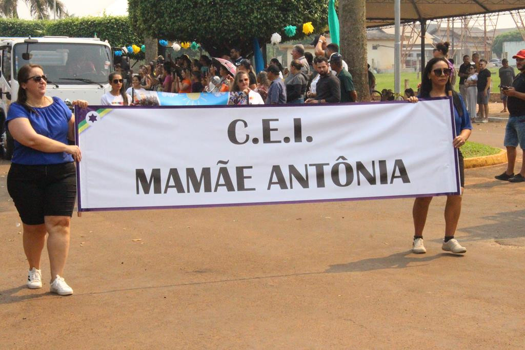 Desfile Cívico do 36º aniversário de Paranhos