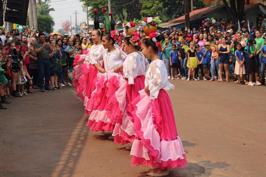 Desfile Cívico do 36º aniversário de Paranhos