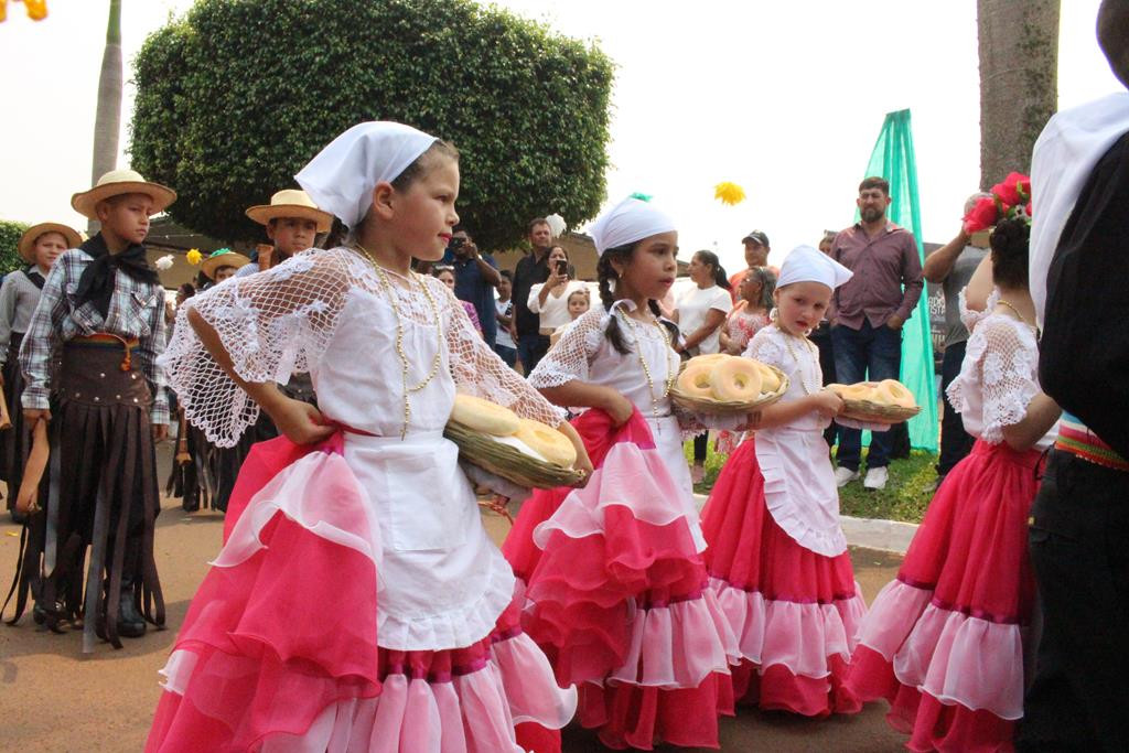 Desfile Cívico do 36º aniversário de Paranhos