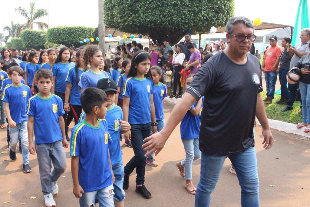 Desfile Cívico do 36º aniversário de Paranhos