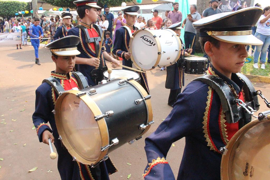 Desfile Cívico do 36º aniversário de Paranhos