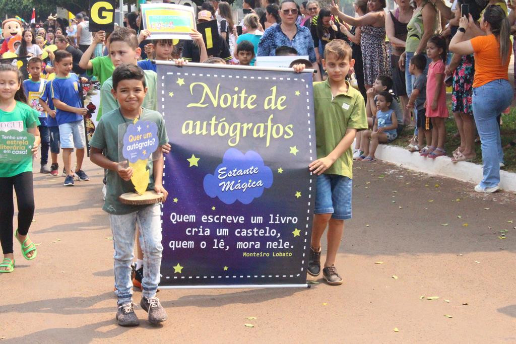 Desfile Cívico do 36º aniversário de Paranhos