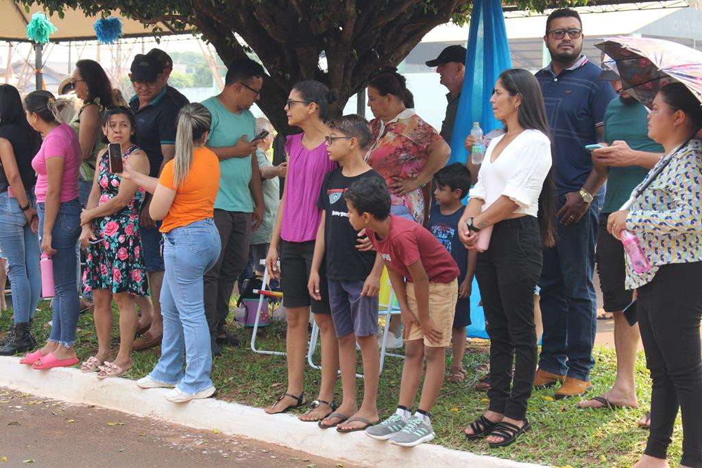 Desfile Cívico do 36º aniversário de Paranhos