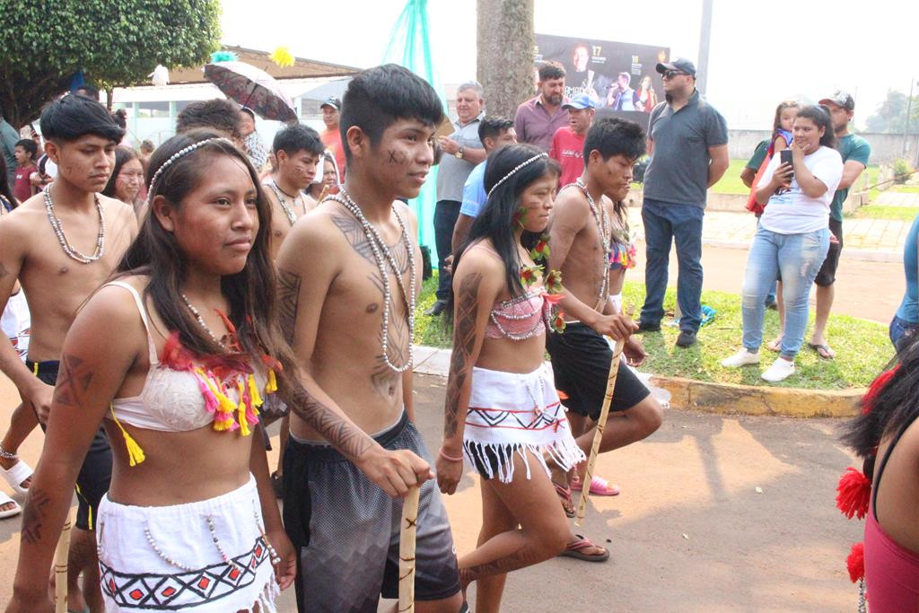 Desfile Cívico do 36º aniversário de Paranhos