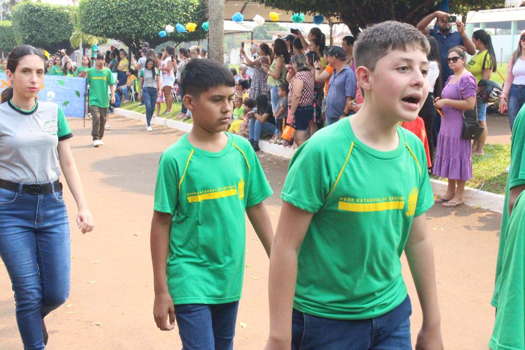 Desfile Cívico do 36º aniversário de Paranhos