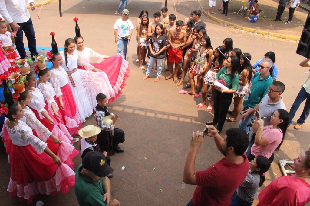 Desfile Cívico do 36º aniversário de Paranhos