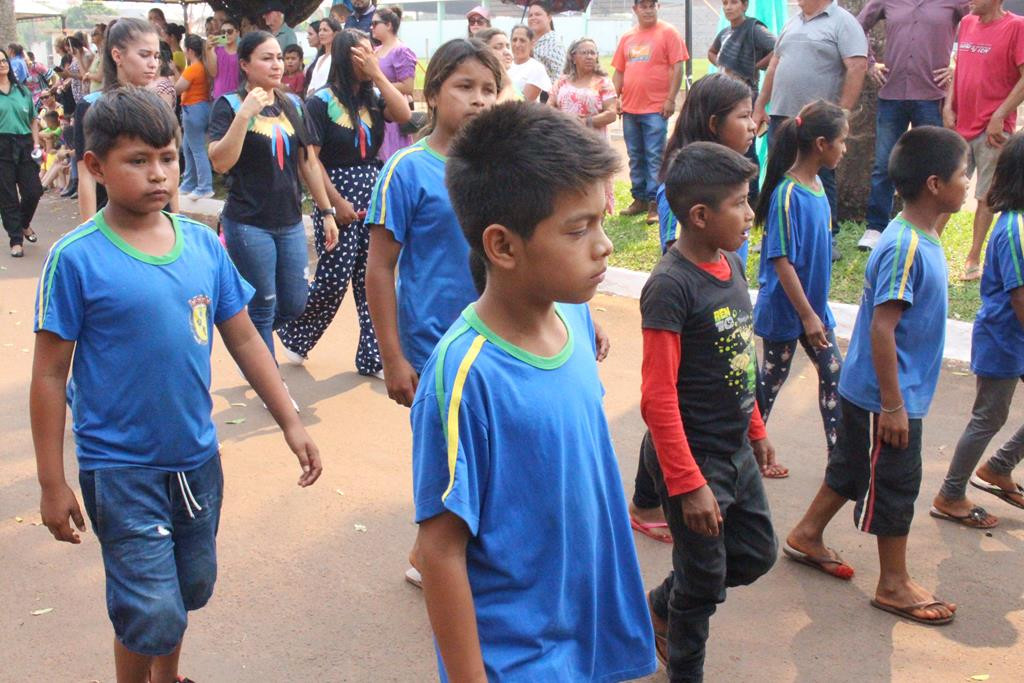 Desfile Cívico do 36º aniversário de Paranhos