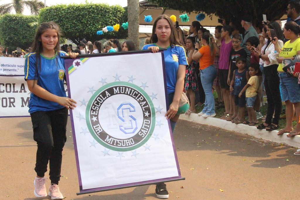 Desfile Cívico do 36º aniversário de Paranhos