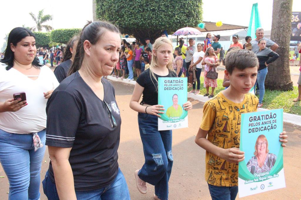 Desfile Cívico do 36º aniversário de Paranhos