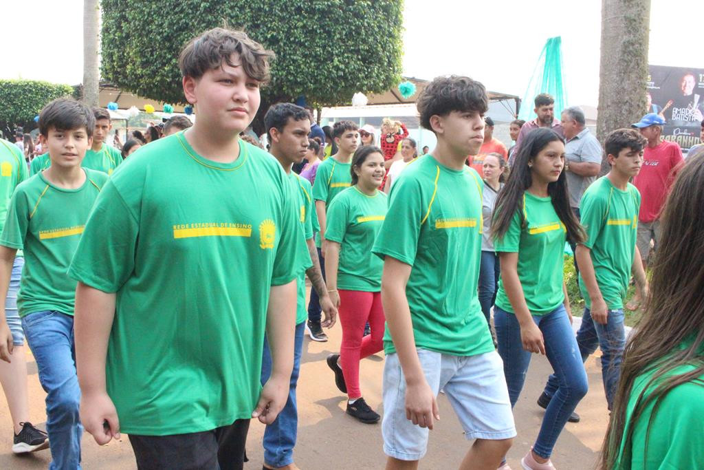 Desfile Cívico do 36º aniversário de Paranhos