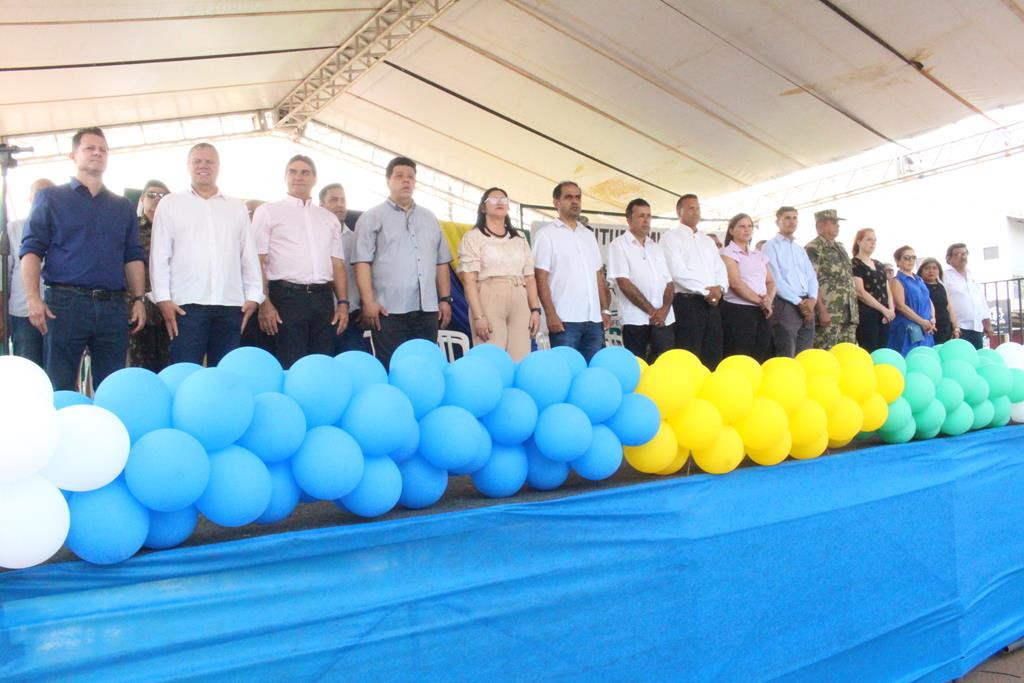 Desfile Cívico do 36º aniversário de Paranhos