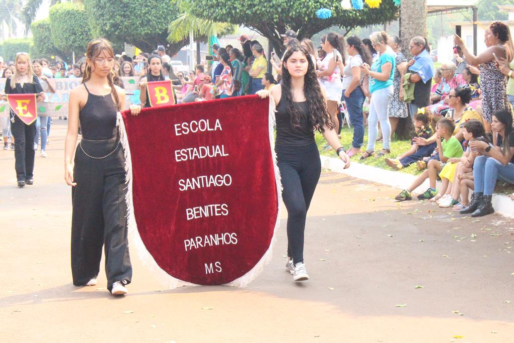 Desfile Cívico do 36º aniversário de Paranhos