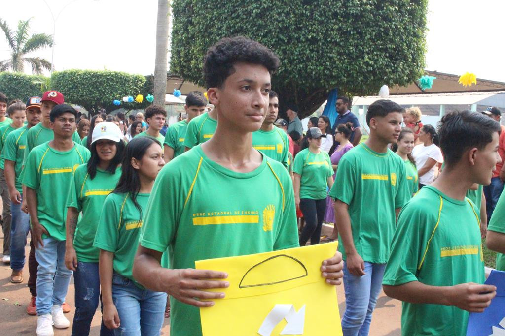 Desfile Cívico do 36º aniversário de Paranhos