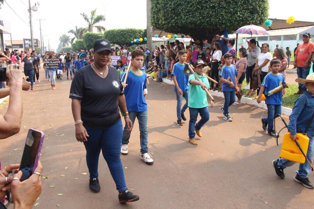 Desfile Cívico do 36º aniversário de Paranhos