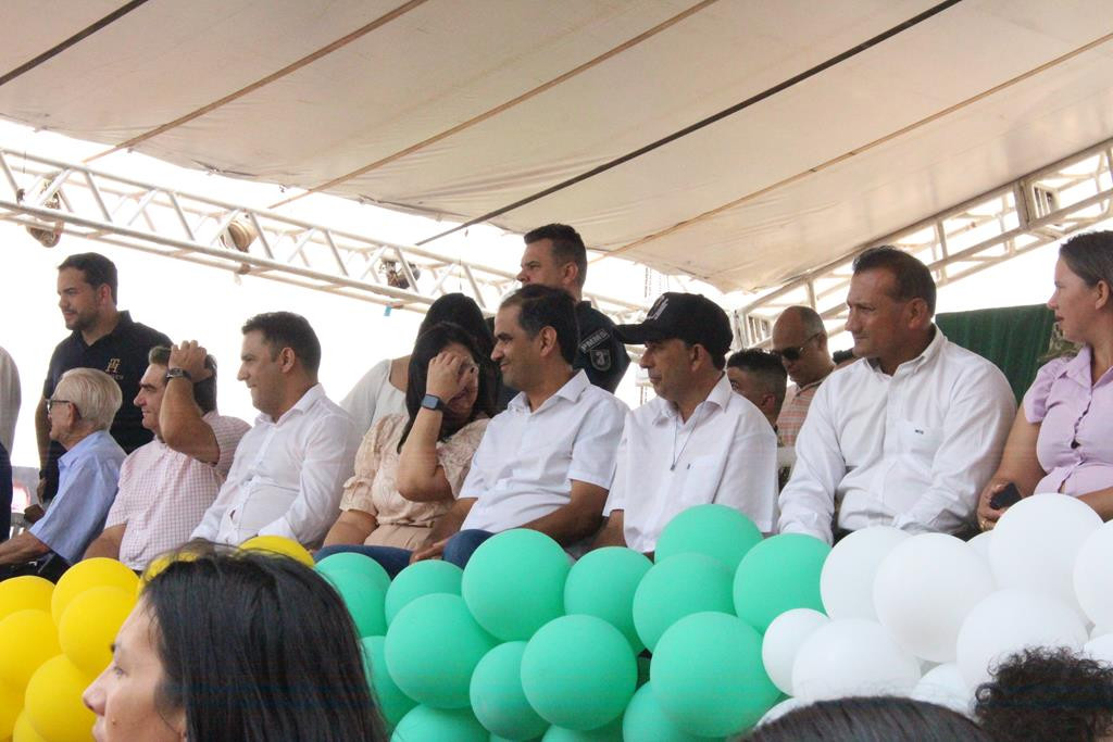 Desfile Cívico do 36º aniversário de Paranhos