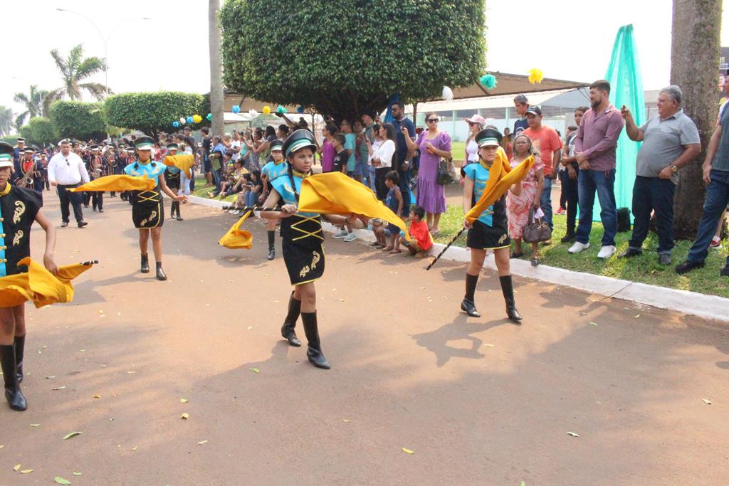 Desfile Cívico do 36º aniversário de Paranhos