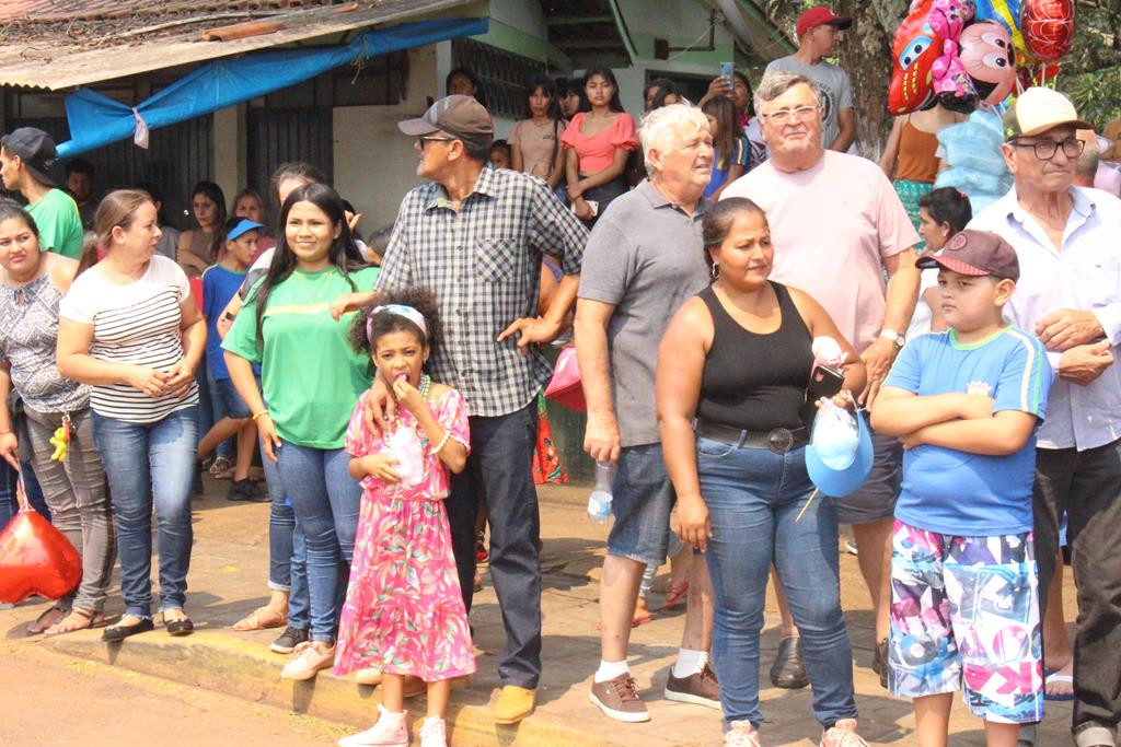 Desfile Cívico do 36º aniversário de Paranhos