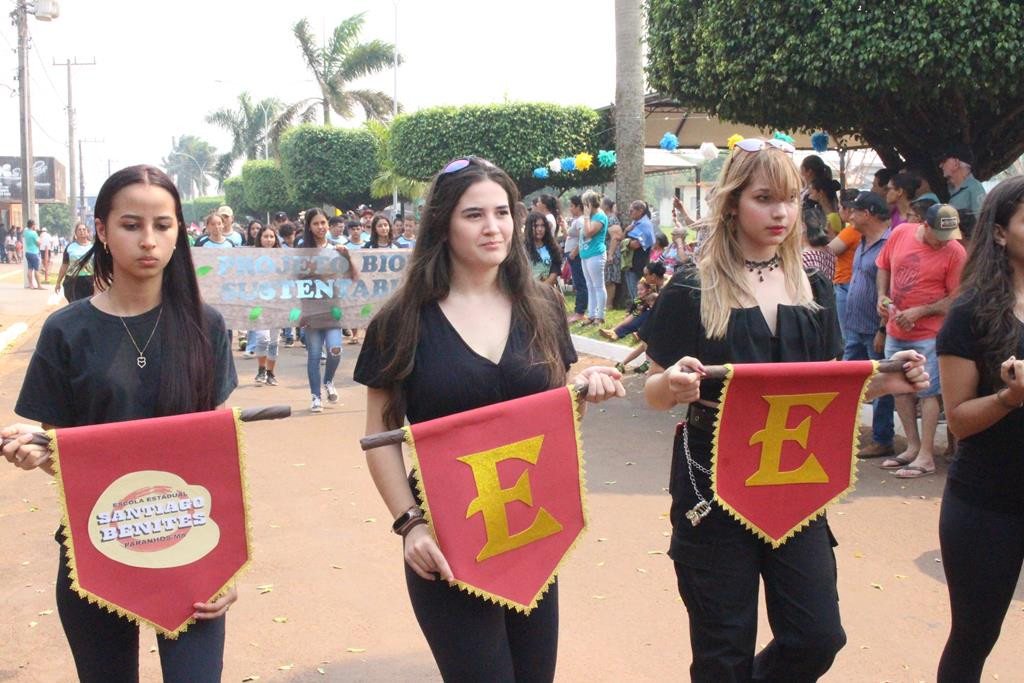 Desfile Cívico do 36º aniversário de Paranhos