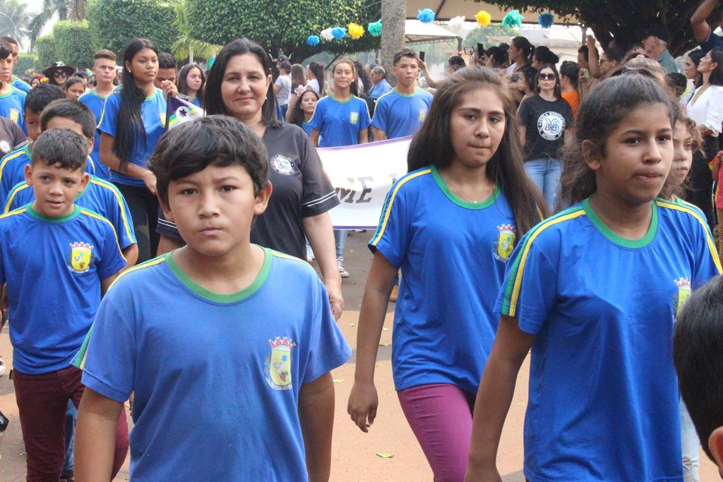 Desfile Cívico do 36º aniversário de Paranhos