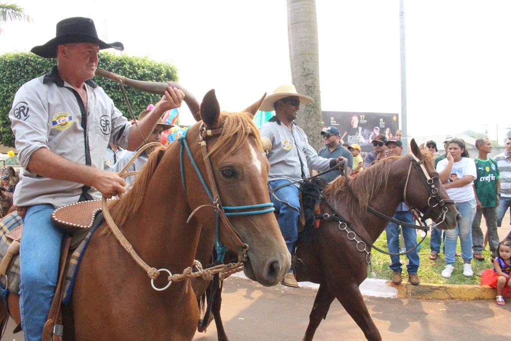 Desfile Cívico do 36º aniversário de Paranhos