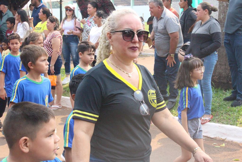 Desfile Cívico do 36º aniversário de Paranhos