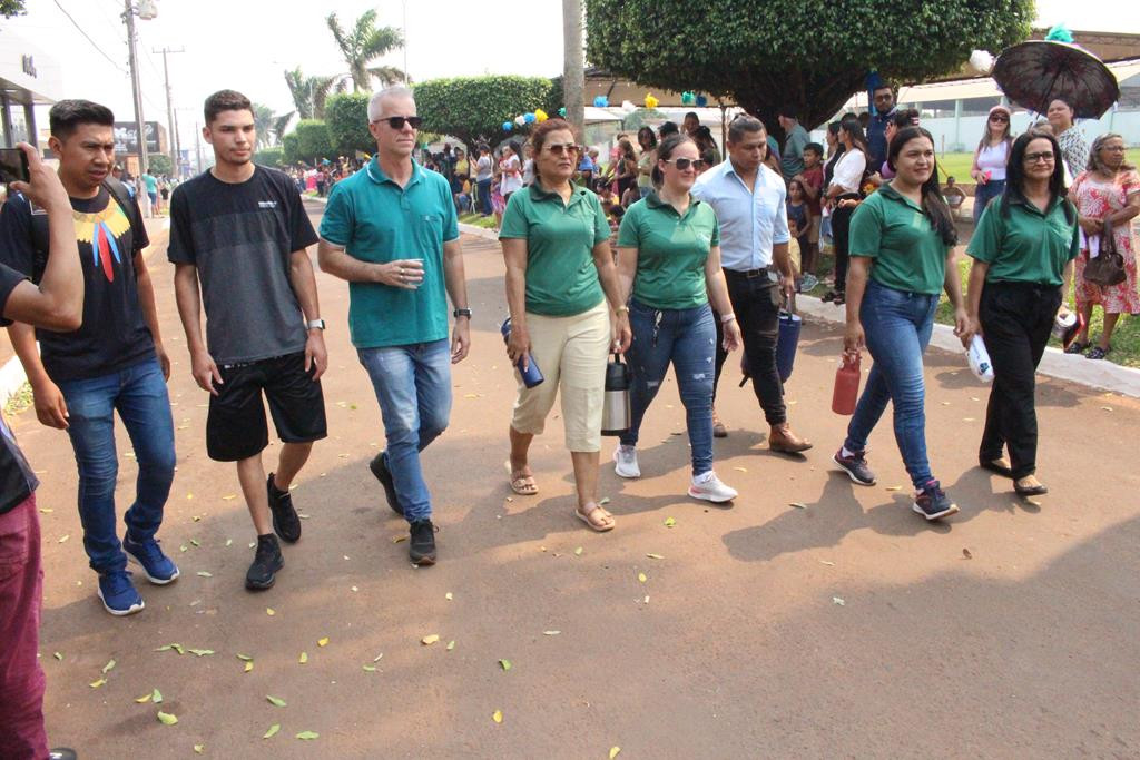 Desfile Cívico do 36º aniversário de Paranhos